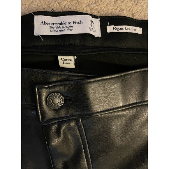 Abercrombie & Fitch‎ Black Curve Love Vegan Leather 90s Straight Pant Size 22S - Picture 8 of 15